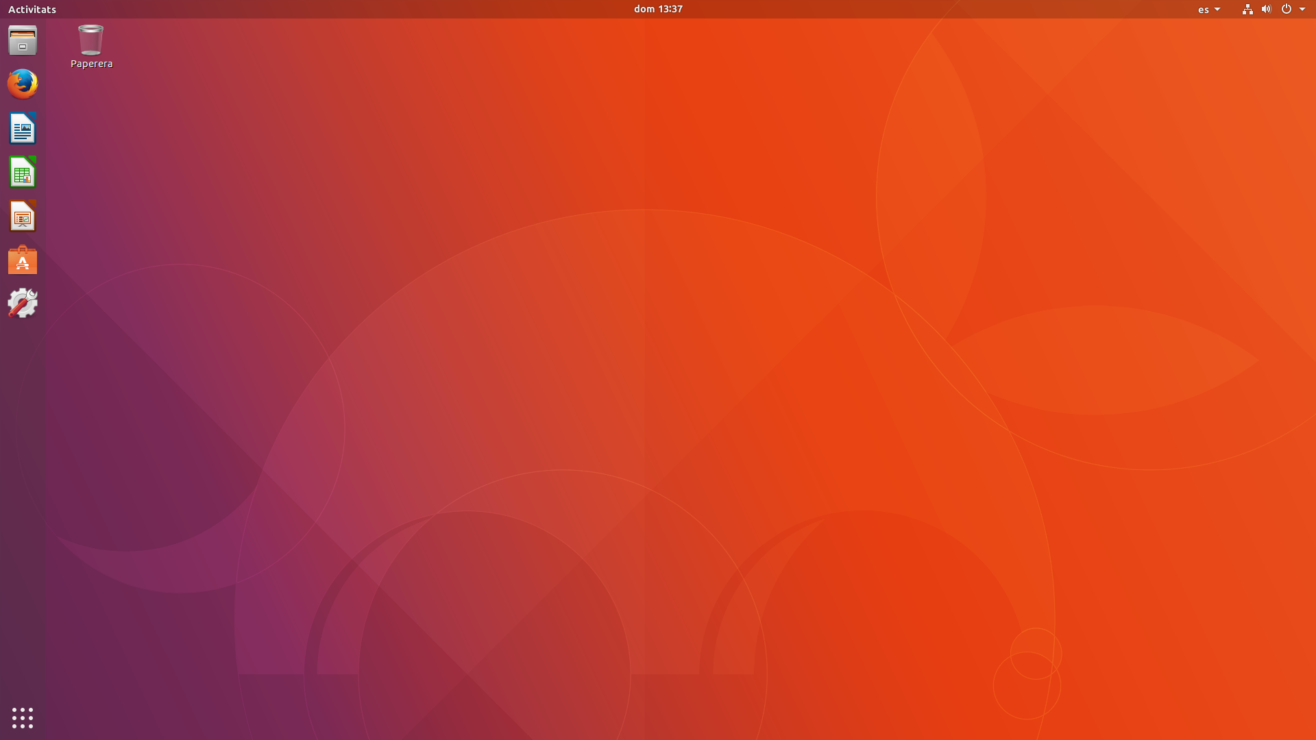 Domyślny wygląd pulpitu w Ubuntu